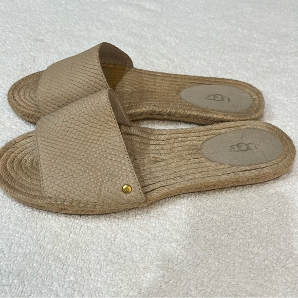 UGG Shoes - UGG Women’s Beige Leather Slide Espadrille Sandal 8